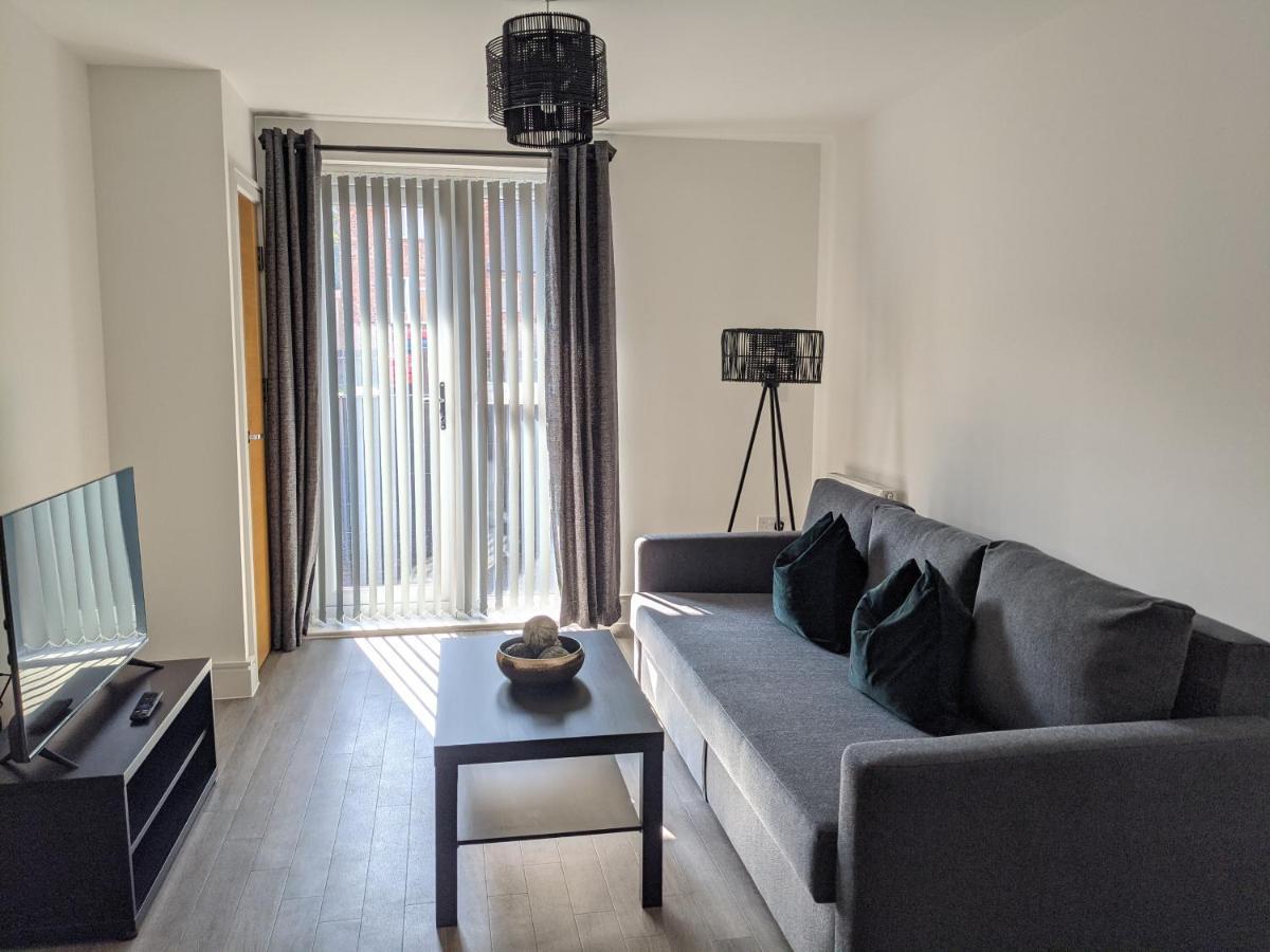 Suffield Lodge By Wycombe Apartments 海维康 外观 照片